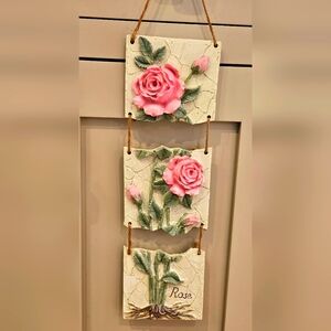 Floral Resin Wall Hanging Decor with Pink Roses